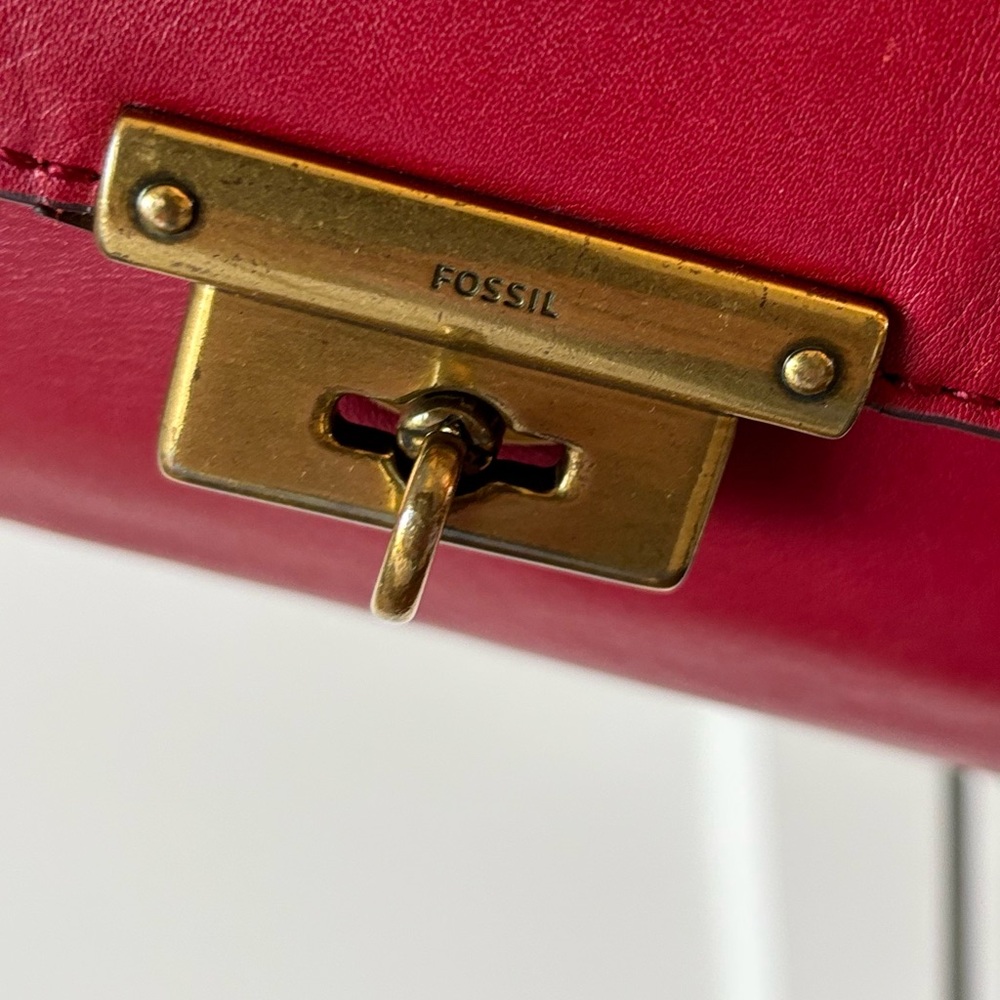Fossil Red Leather Crossbody • Gold Turn‑Lock • Top Handle - Picture 5 of 16